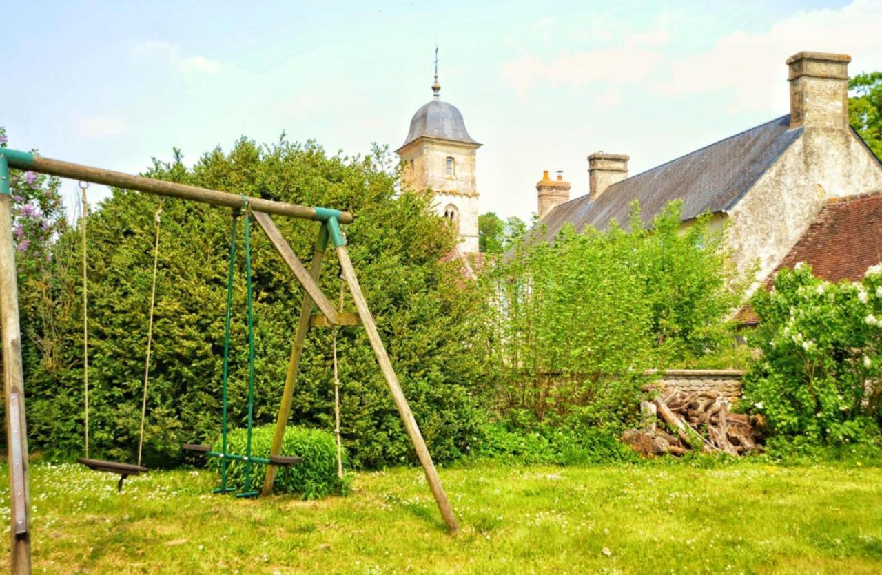 Maison Charmante A Ri Avec Jardin Et Terrasse Villa Ri Exterior foto