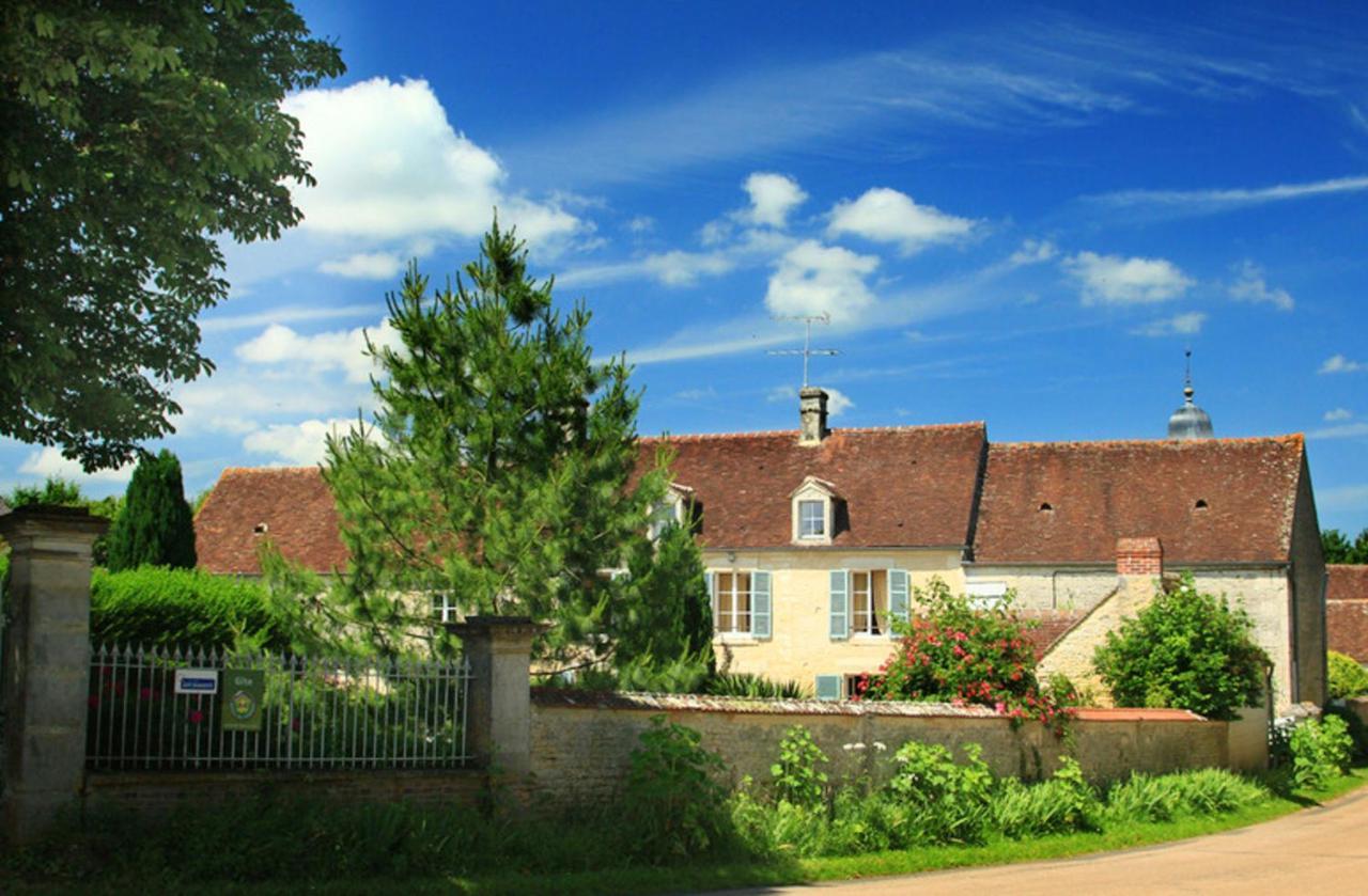 Maison Charmante A Ri Avec Jardin Et Terrasse Villa Ri Exterior foto